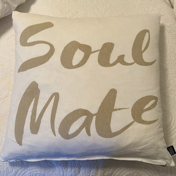 NWOT Nordstrom Eight Mood ‘Soul Mate’ Throw Pillow OS - Picture 2 of 10